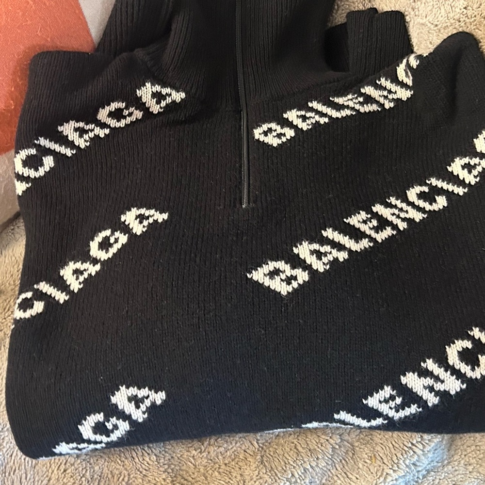 Balenciaga Black Knit Zip-Up Logo Sweater - Picture 8 of 10